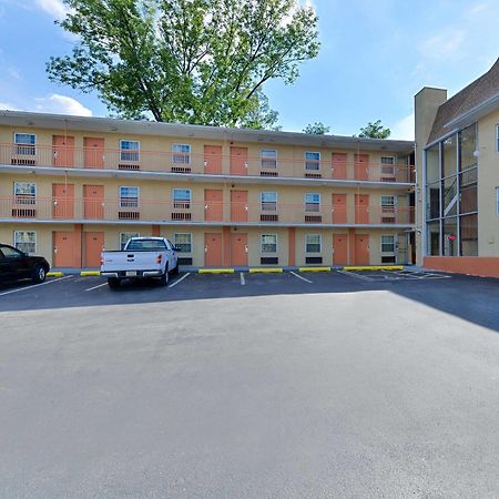 Americas Best Value Inn Media Philadelphia מראה חיצוני תמונה