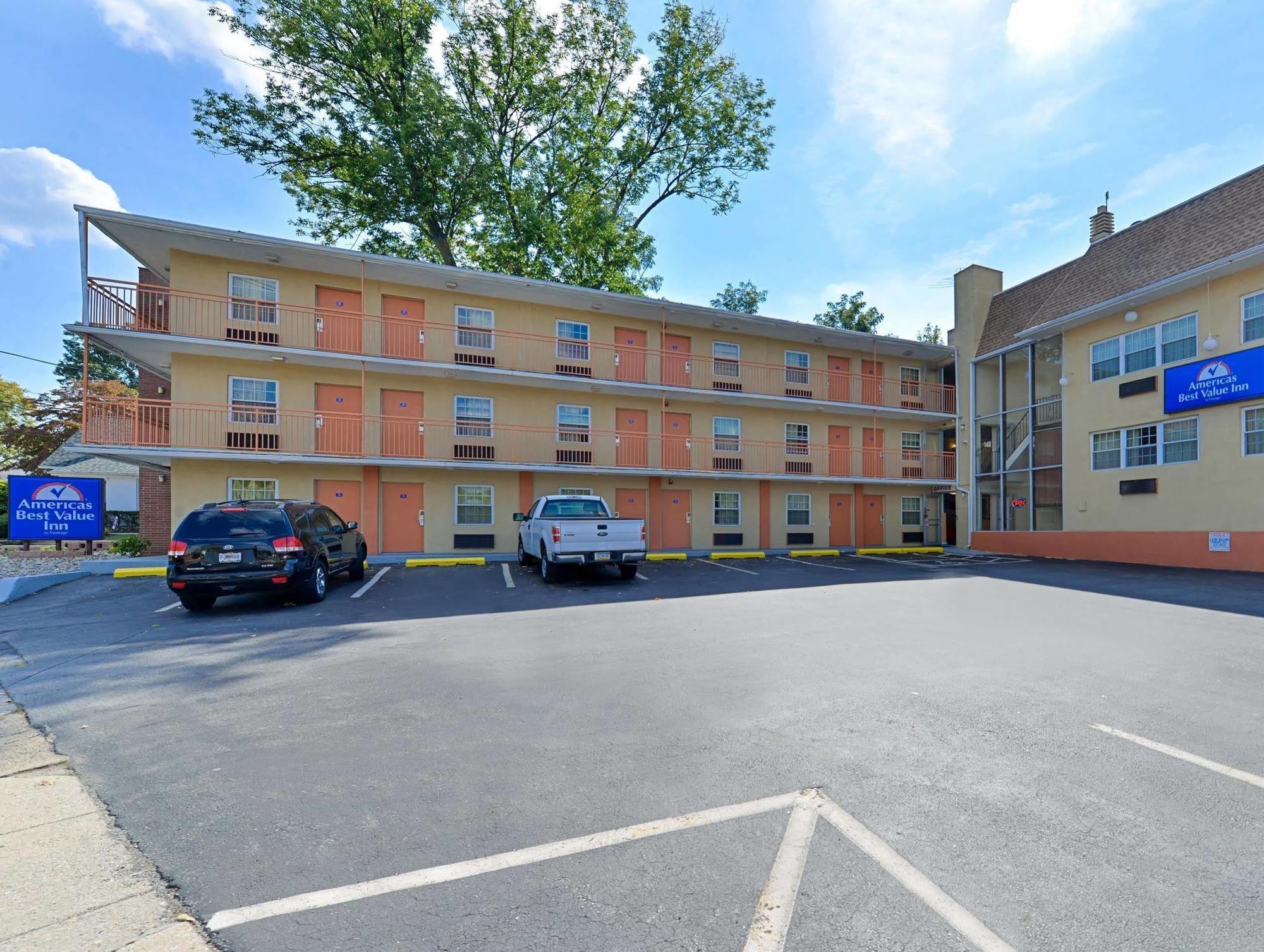 Americas Best Value Inn Media Philadelphia מראה חיצוני תמונה